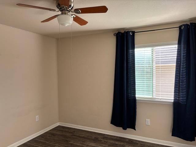 501 San Antonio Riverwalk ST, Hutto, TX 78634