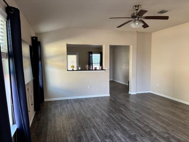 501 San Antonio Riverwalk ST, Hutto, TX 78634