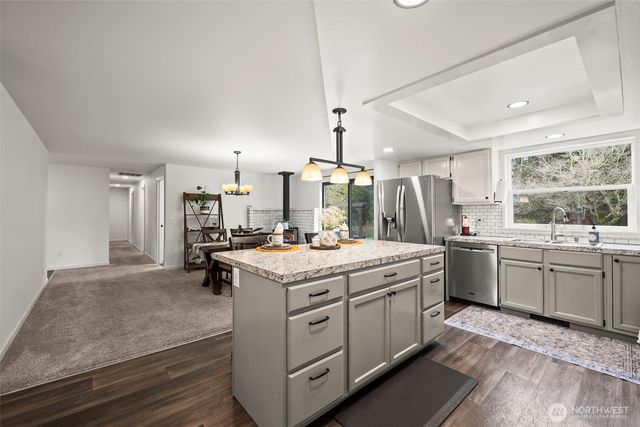 6601 E Chester Road, Port Orchard, WA 98366