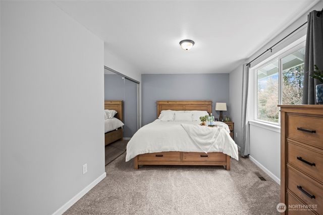 6601 E Chester Road, Port Orchard, WA 98366