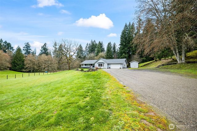 6601 E Chester Road, Port Orchard, WA 98366