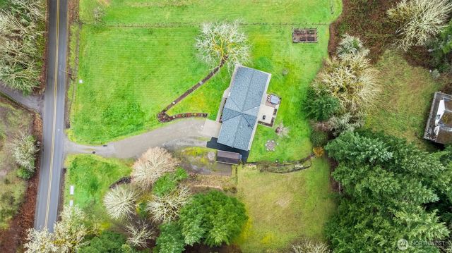 6601 E Chester Road, Port Orchard, WA 98366