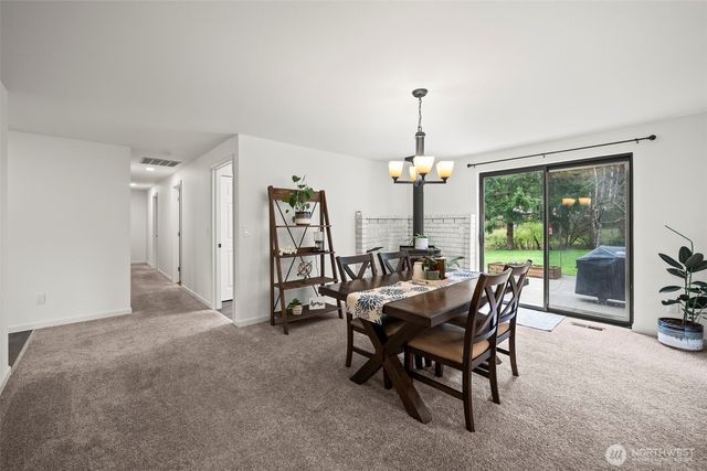 6601 E Chester Road, Port Orchard, WA 98366