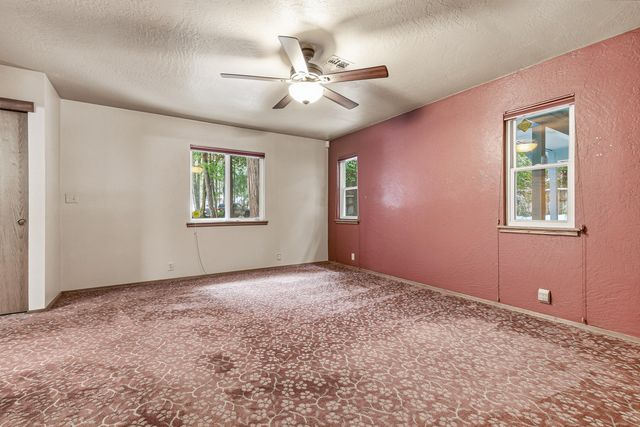 260 McMullen Creek Road, Selma, OR 97538