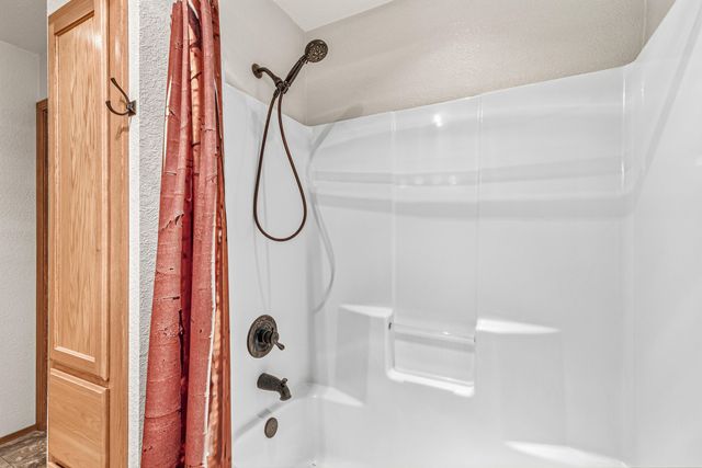 260 McMullen Creek Road, Selma, OR 97538