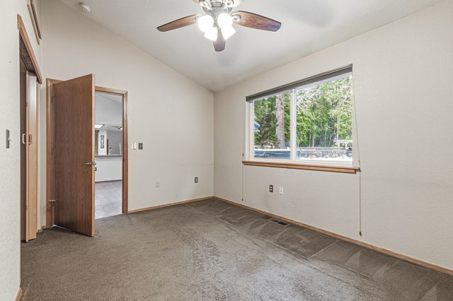 260 McMullen Creek Road, Selma, OR 97538