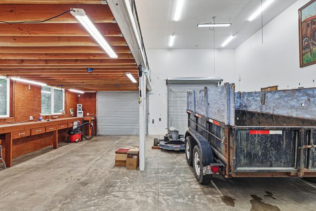 260 McMullen Creek Road, Selma, OR 97538