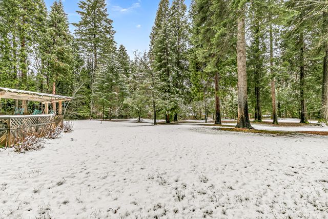 260 McMullen Creek Road, Selma, OR 97538