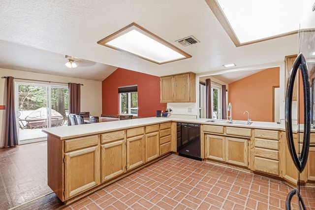 260 McMullen Creek Road, Selma, OR 97538