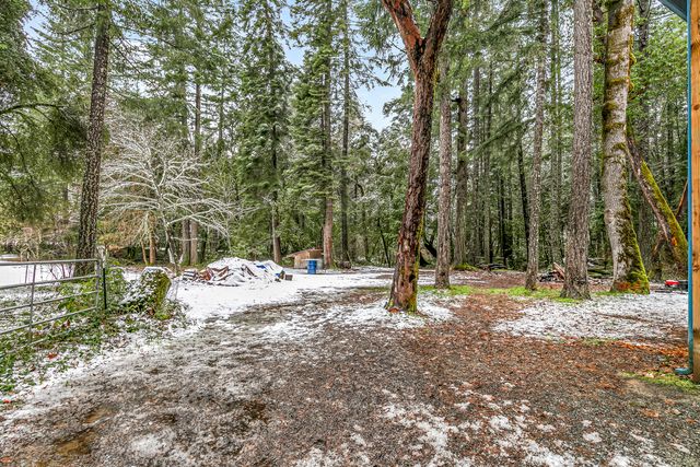 260 McMullen Creek Road, Selma, OR 97538