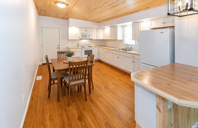 2251 E Indiana Street, Evansville, IN 47711