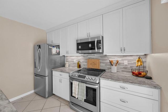 5130 51ST Way 5130, West Palm Beach, FL 33409