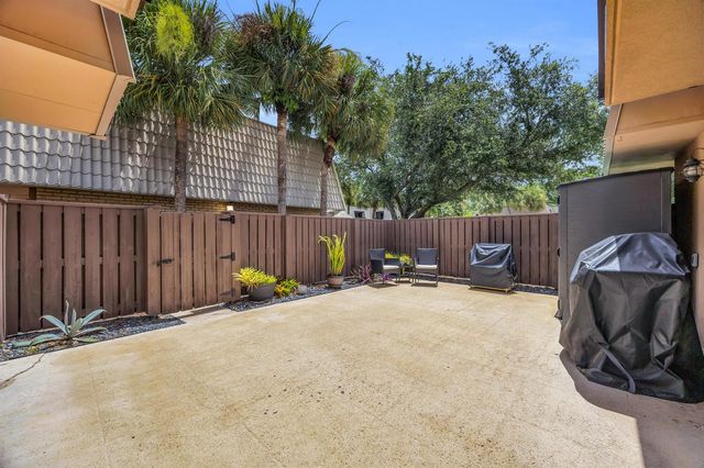 5130 51ST Way 5130, West Palm Beach, FL 33409