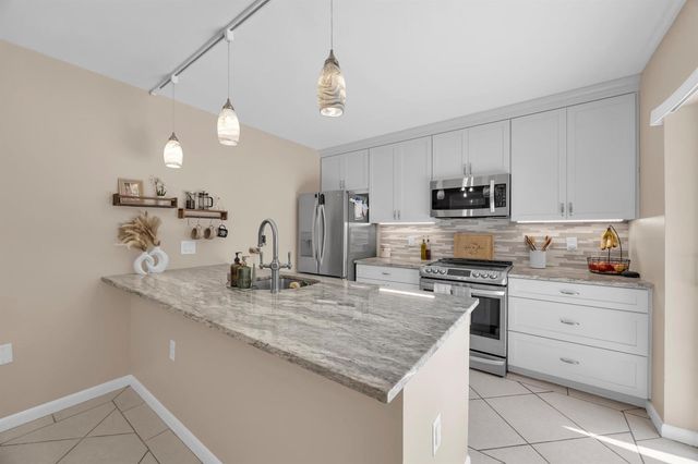 5130 51ST Way 5130, West Palm Beach, FL 33409
