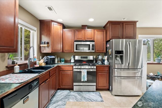 8178 Sandy Road NE, Bremerton, WA 98311