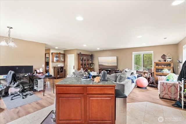 8178 Sandy Road NE, Bremerton, WA 98311