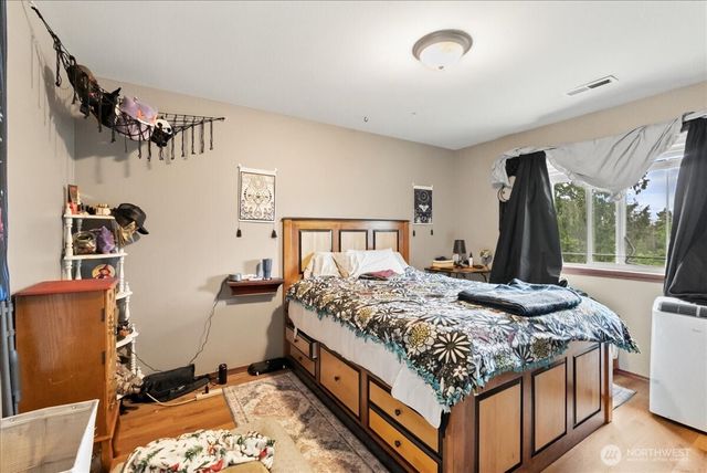 8178 Sandy Road NE, Bremerton, WA 98311