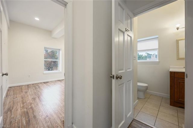 512 Spivey LN, Seaford, VA 23696