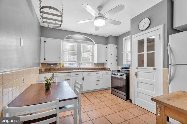 3240 LONGSHORE AVE, Philadelphia, PA 19149