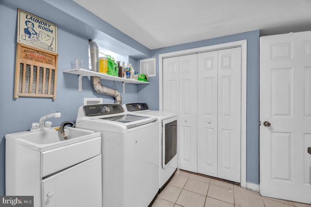 3240 LONGSHORE AVE, Philadelphia, PA 19149