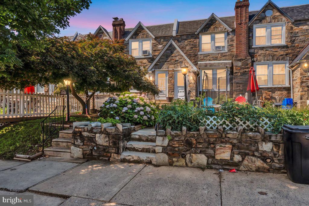 3240 LONGSHORE AVE, Philadelphia, PA 19149