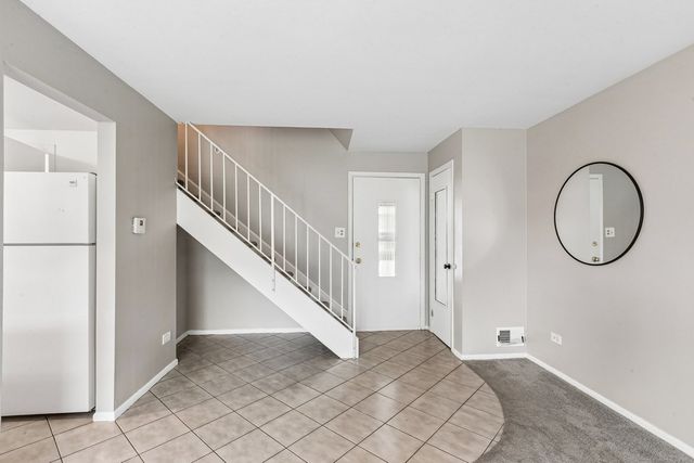 15 Cour Deauville, Palos Hills, IL 60465