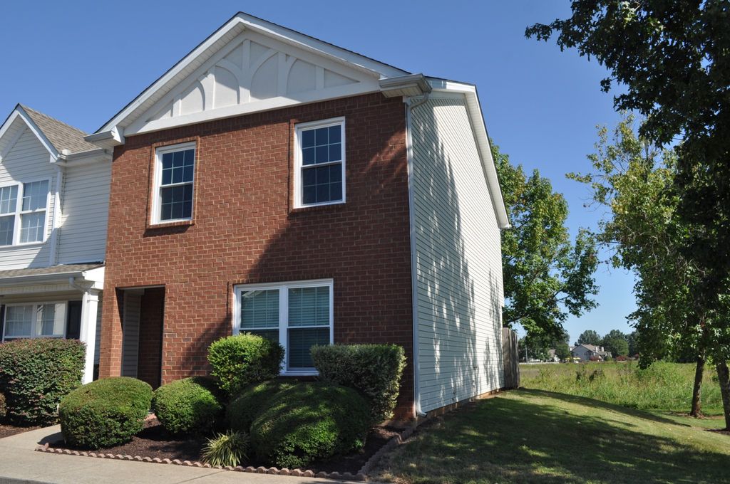 232 Arapaho Dr, Murfreesboro, TN 37128