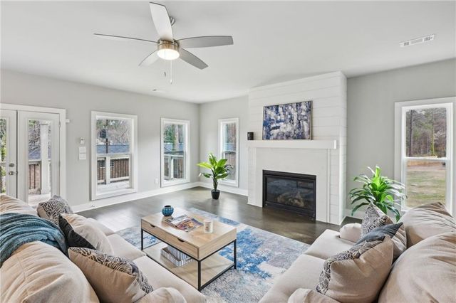 3131 Stonegate Drive SW, Atlanta, GA 30331
