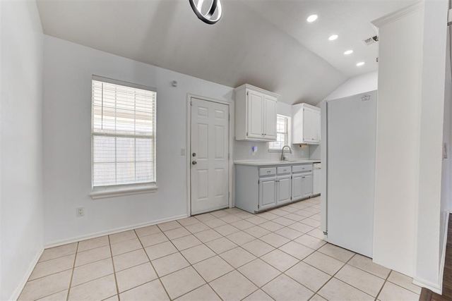 11400 Glade Avenue, Oklahoma City, OK 73162
