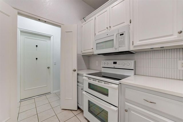 11400 Glade Avenue, Oklahoma City, OK 73162
