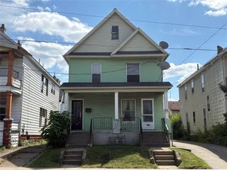 1215 E LAKE Road, Erie, PA 16507