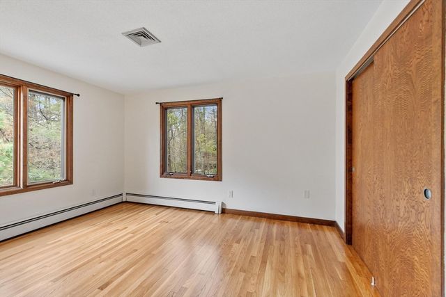 94 Poor Farm Rd, Harvard, MA 01451