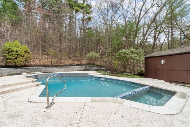 94 Poor Farm Rd, Harvard, MA 01451