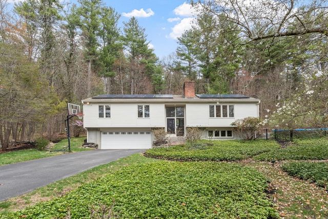 94 Poor Farm Rd, Harvard, MA 01451