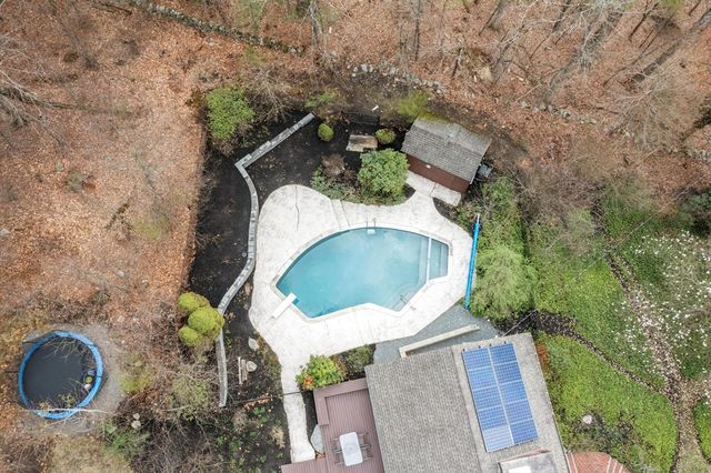 94 Poor Farm Rd, Harvard, MA 01451