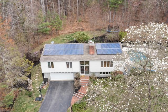 94 Poor Farm Rd, Harvard, MA 01451