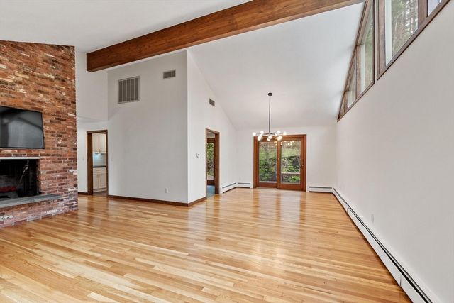 94 Poor Farm Rd, Harvard, MA 01451