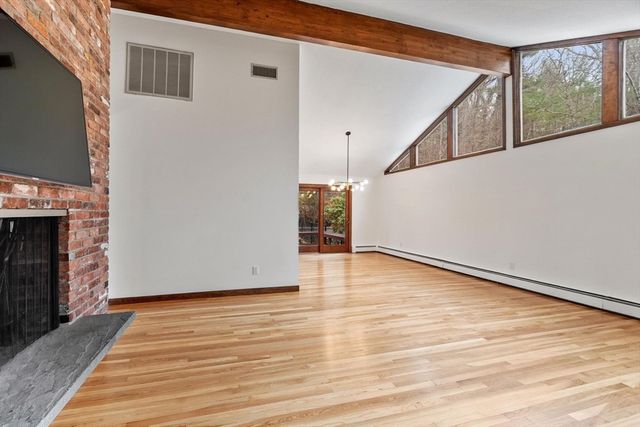 94 Poor Farm Rd, Harvard, MA 01451