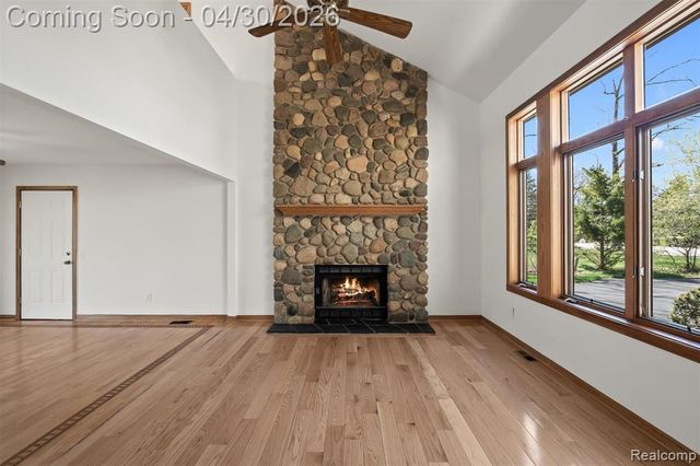 5461 Putnam Drive, West Bloomfield, MI 48323