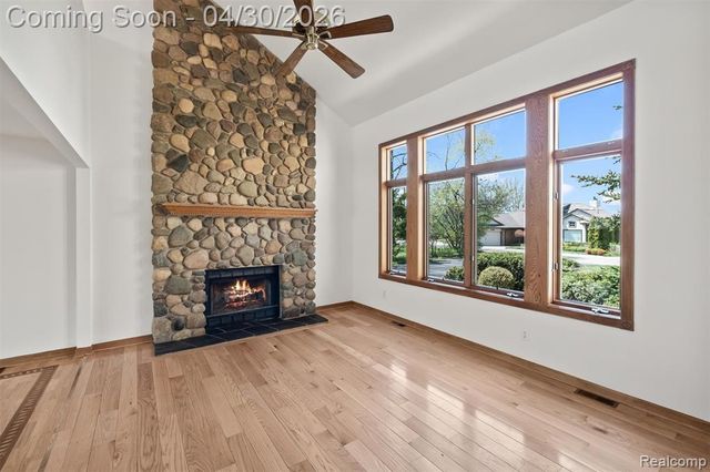 5461 Putnam Drive, West Bloomfield, MI 48323