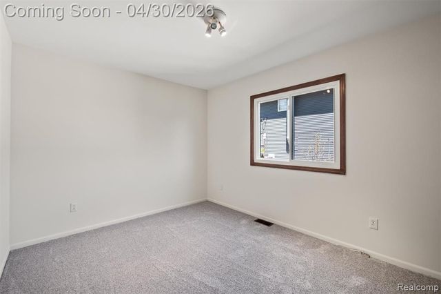 5461 Putnam Drive, West Bloomfield, MI 48323
