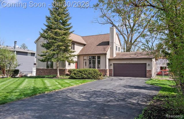 5461 Putnam Drive, West Bloomfield, MI 48323