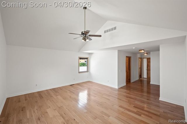 5461 Putnam Drive, West Bloomfield, MI 48323