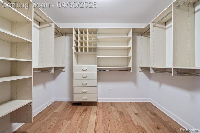 5461 Putnam Drive, West Bloomfield, MI 48323