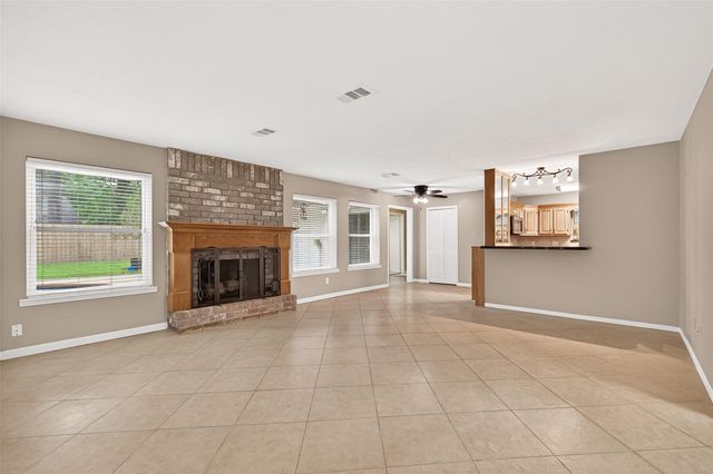 2182 Tree Lane, Houston, TX 77339