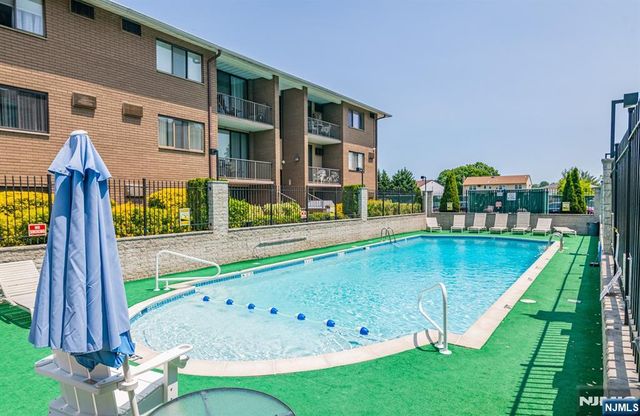 462C Liberty Street 312, Little Ferry, NJ 07643