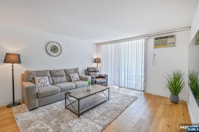 462C Liberty Street 312, Little Ferry, NJ 07643