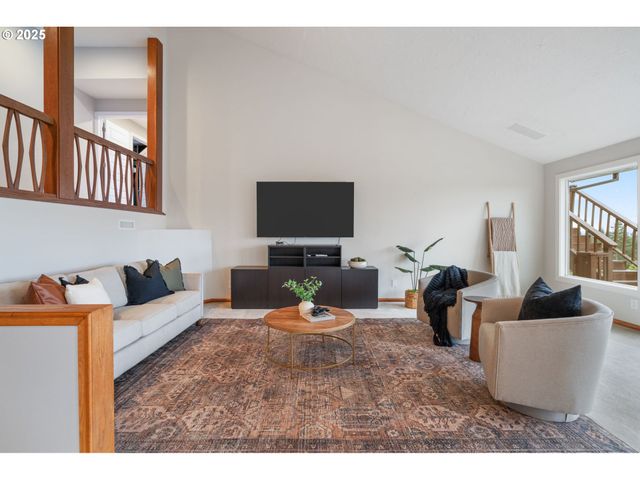 15280 S HOWARDS MILL Rd, Mulino, OR 97042