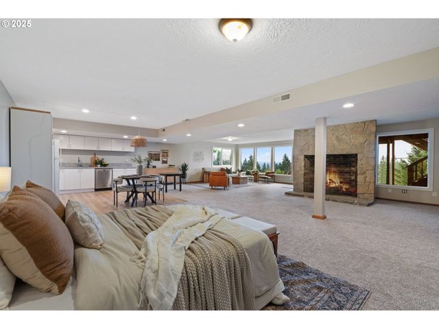 15280 S HOWARDS MILL Rd, Mulino, OR 97042