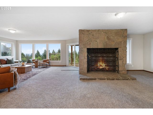 15280 S HOWARDS MILL Rd, Mulino, OR 97042